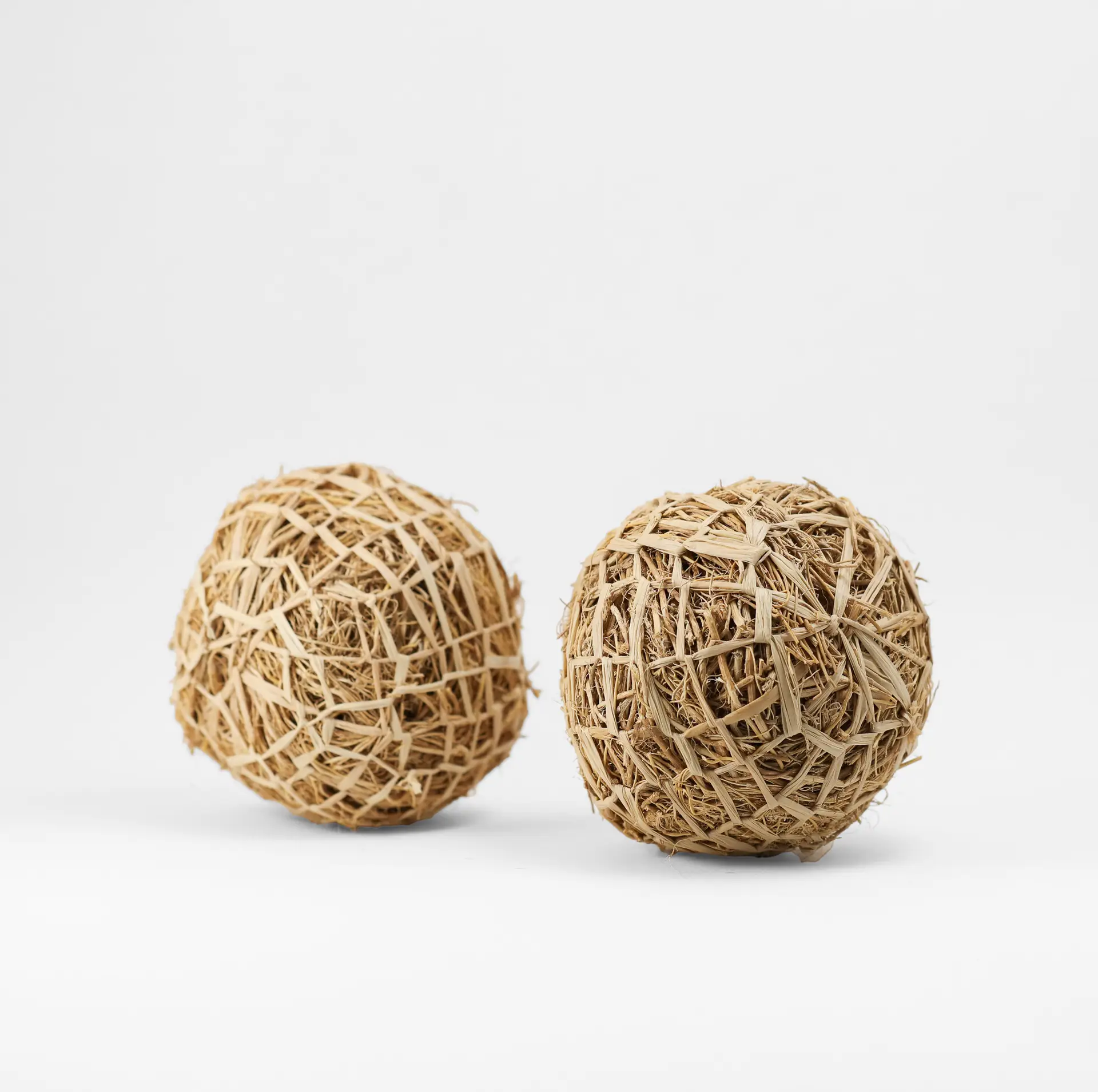 Boule de vétiver en racines naturelles, vue globale