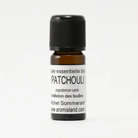 Flacon d’Huile Essentielle de Patchouli Bio (Pogostemon cablin), distillation pure et biologique.