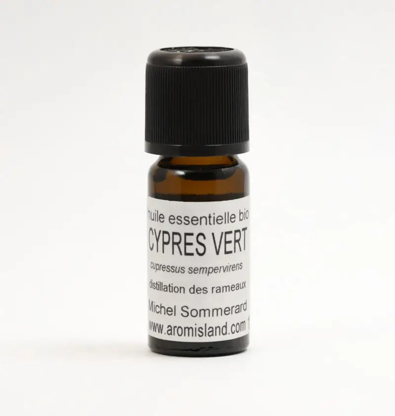 Flacon d’huile essentielle de cyprès vert bio